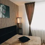 Excelsior Central-steps From Metro Apartman Bukarest