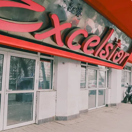 Apartman Excelsior Central-steps From Metro