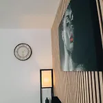 Excelsior Central-steps From Metro Appartement