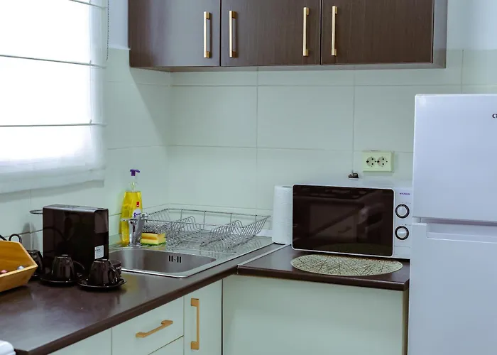 Apartment Excelsior Central-steps From Metro