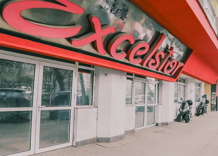 Apartment Excelsior Central-steps From Metro